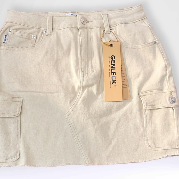 NWT Genleck Women’s Stretch Denim Mini Cargo Skirt Beige Size M - Picture 1 of 11